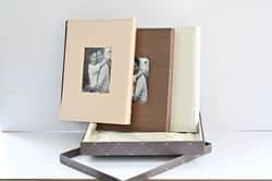 אלבום עור מולחם גודל 13/18 ס"מ עם קופסה