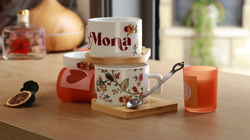 ספל תחתית עץ עם כפית